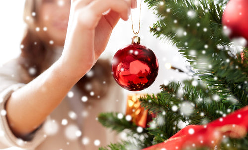 Easy Tips to Keep Your Christmas Tree Fresh All Season (Without the Extra Work)