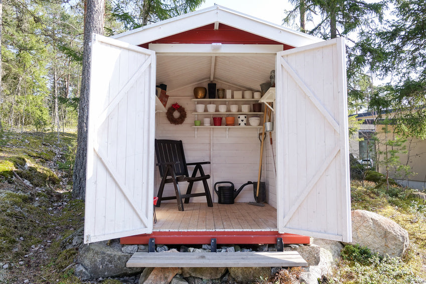 Shuttin' Her Down - 5 Garden Cleanup Chores to Do This Fall